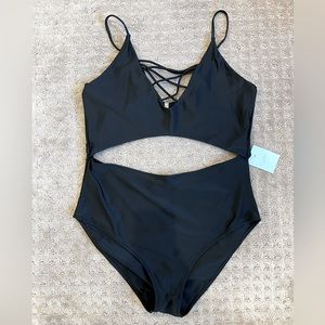 Cupshe Bathing Suits (2)